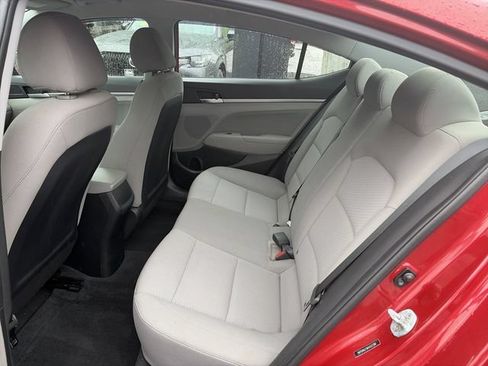 Used 2019 Hyundai Elantra SEL FWD image 22