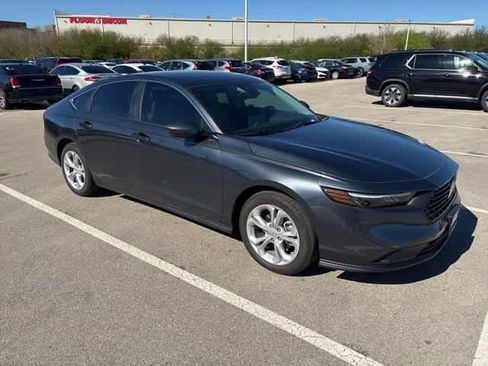 Used 2025 Honda Accord LX image 7