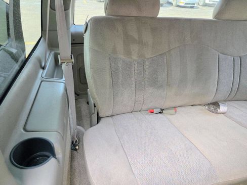 Used 2000 Chevrolet Astro Passenger AWD image 17