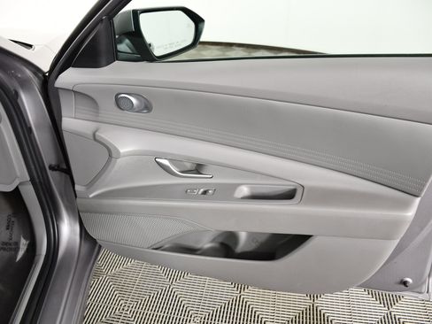 Used 2024 Hyundai Elantra SEL FWD image 40