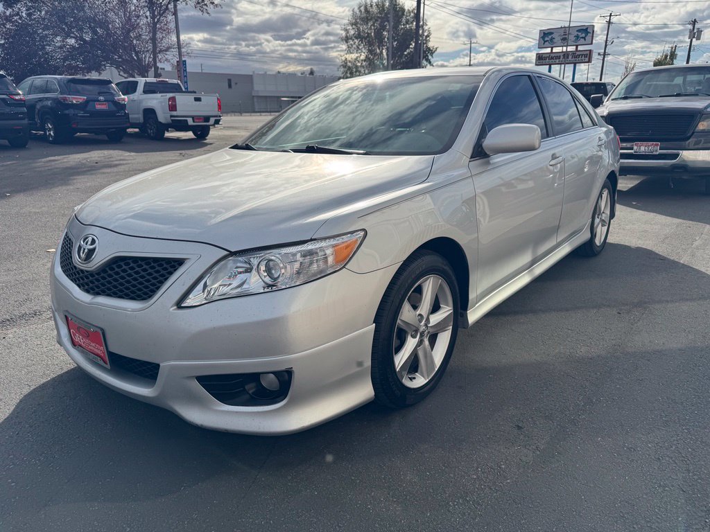 Used 2010 Toyota Camry SE FWD image 7
