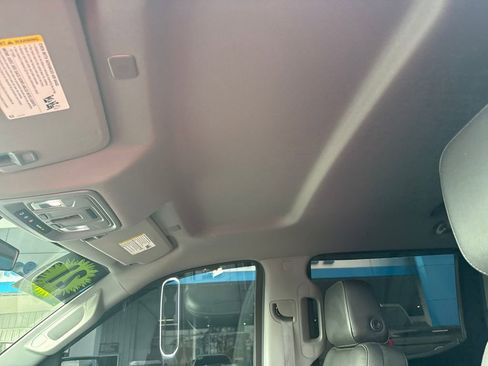 Used 2021 Chevrolet Silverado 1500 LT Trail Boss image 27