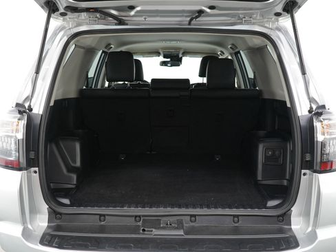 Used 2024 Toyota 4Runner TRD Off-Road Premium image 16