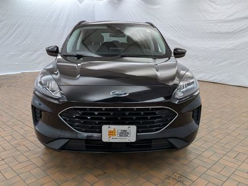 Certified 2022 Ford Escape SE w/ SE Sport Appearance Package image 2
