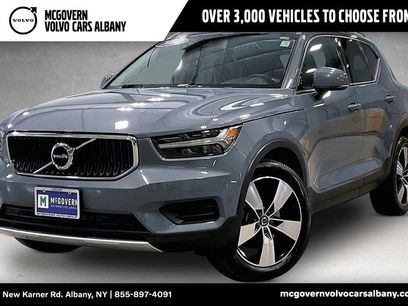 Used 2020 Volvo XC40 T5 Momentum w/ Protection Package