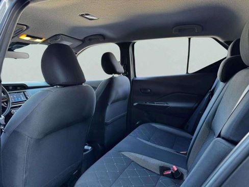 Used 2020 Nissan Kicks S FWD image 36