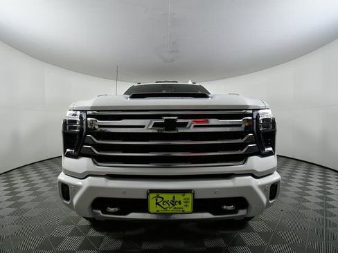 New 2026 Chevrolet Silverado 3500 High Country w/ Technology Package AWD/4WD image 7