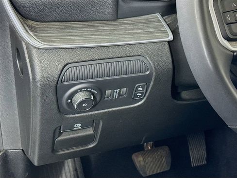 Used 2024 Jeep Wagoneer Series II w/ Flexible Seating Group RWD image 10