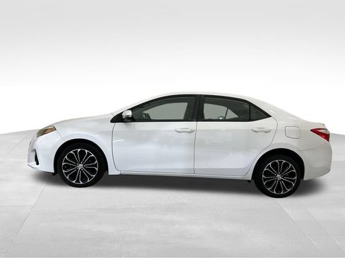 Used 2015 Toyota Corolla S FWD image 2