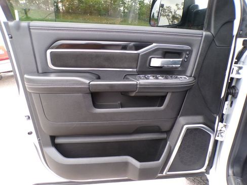 Used 2021 RAM 2500 Laramie w/ Night Edition AWD/4WD image 22