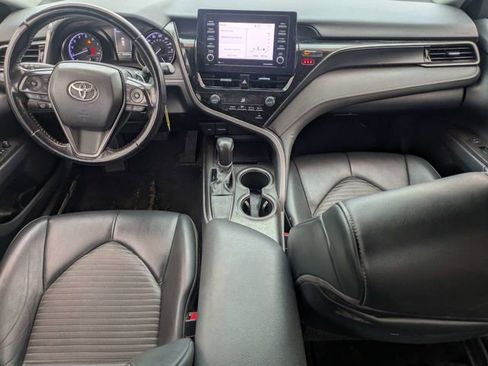 Used 2021 Toyota Camry SE FWD image 13