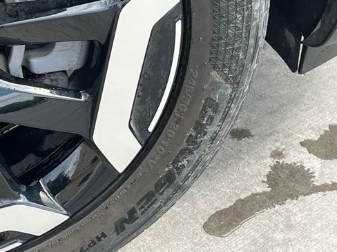 Used 2024 Kia Telluride S w/ S Sunroof Package image 9