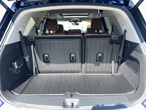 Certified 2025 Nissan Pathfinder Platinum w/ Cargo Package image 28