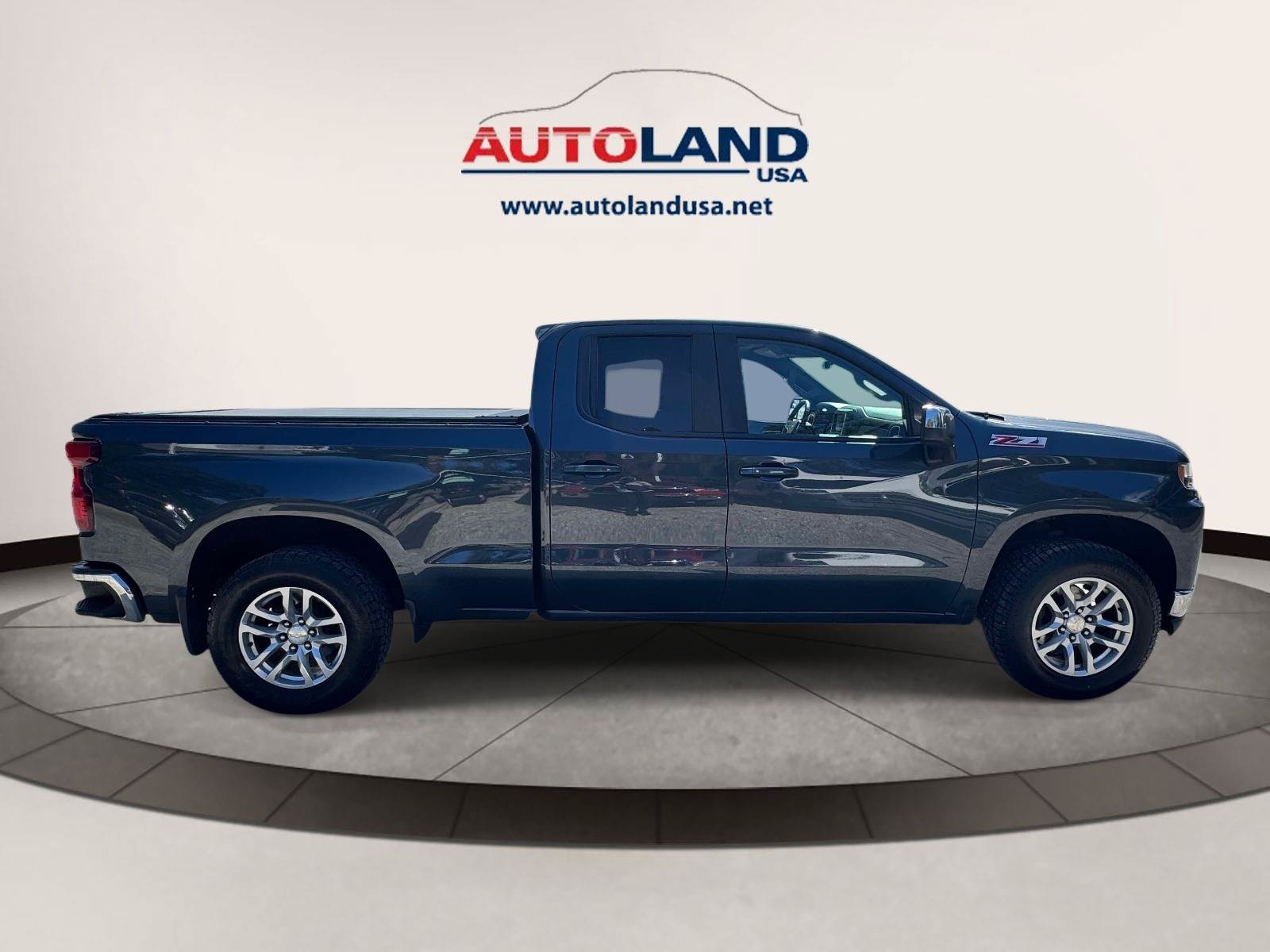 Used 2020 Chevrolet Silverado 1500 LT w/ All-Star Edition AWD/4WD image 3