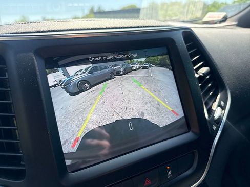 Used 2021 Jeep Cherokee Latitude Lux 80th Anniv w/ Quick Order Package 26U 80TH AWD/4WD image 20