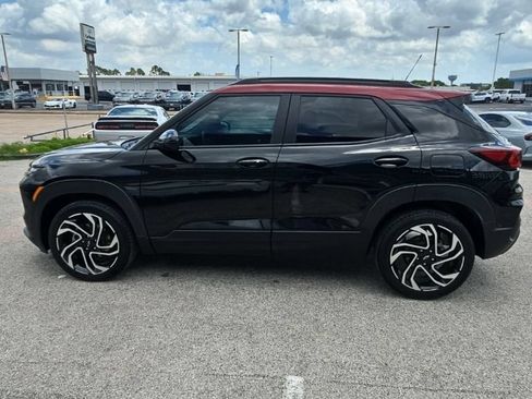 Used 2025 Chevrolet TrailBlazer RS w/ Convenience Package FWD image 4