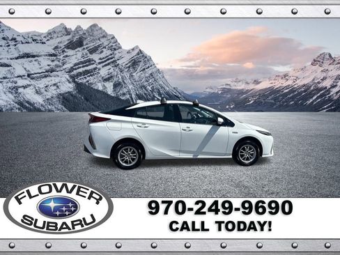 Used 2018 Toyota Prius Prime Plus w/ Carpet Mat Package image 8