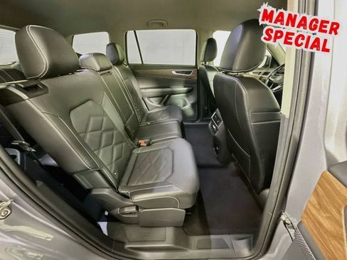 Used 2025 Volkswagen Atlas SE FWD image 26