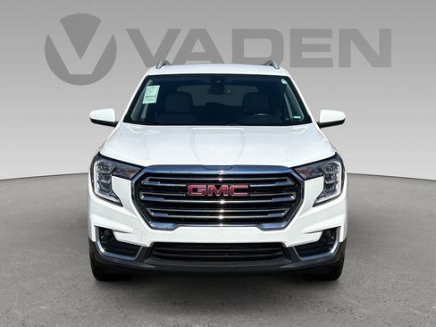 Used 2023 GMC Terrain SLT image 23