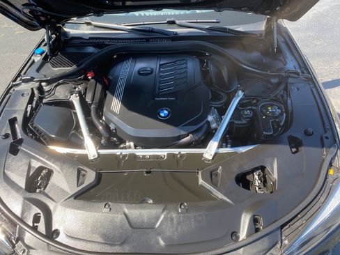 Used 2025 BMW 840i w/ Driving Assistance Package image 19