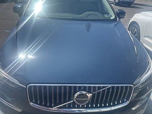 Used 2023 Volvo XC60 B5 Plus w/ Climate Package image 10