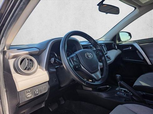 Used 2016 Toyota RAV4 XLE FWD image 9