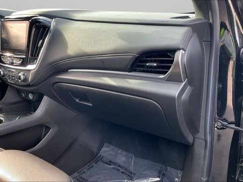 Used 2023 Chevrolet Traverse Premier AWD/4WD image 16