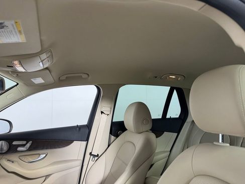 Used 2019 Mercedes-Benz GLC 300 4MATIC image 22