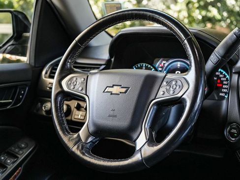 Used 2018 Chevrolet Tahoe Premier AWD/4WD image 15