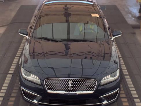 Used 2018 Lincoln MKZ Reserve FWD image 2