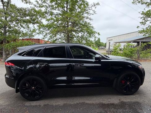 Used 2018 Jaguar F-PACE S AWD/4WD image 11