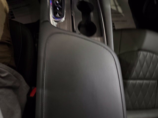 Used 2024 Buick Enclave Avenir w/ Avenir Technology Package AWD/4WD image 21