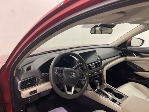 Used 2018 Honda Accord LX image 8