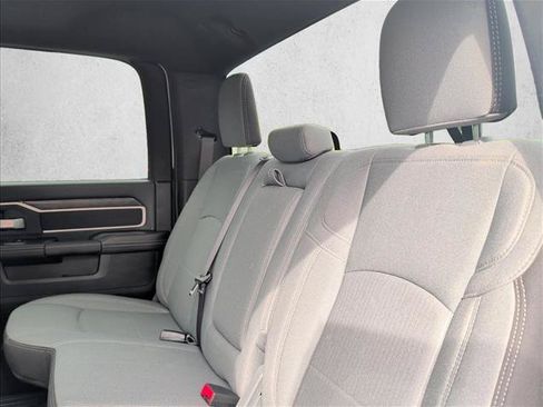 Used 2024 RAM 2500 Big Horn AWD/4WD image 18
