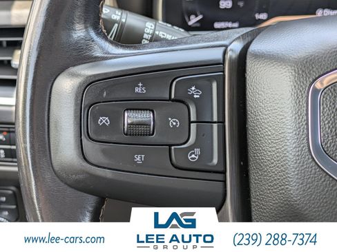 Used 2023 GMC Yukon AT4 w/ AT4 Premium Package AWD/4WD image 22