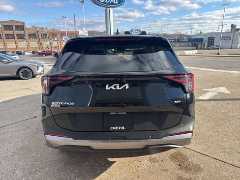 New 2026 Kia Sportage EX image 6