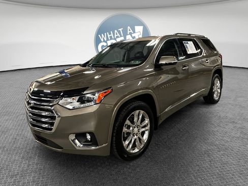 Used 2020 Chevrolet Traverse High Country w/ LPO, Floor Liner Package AWD/4WD image 9