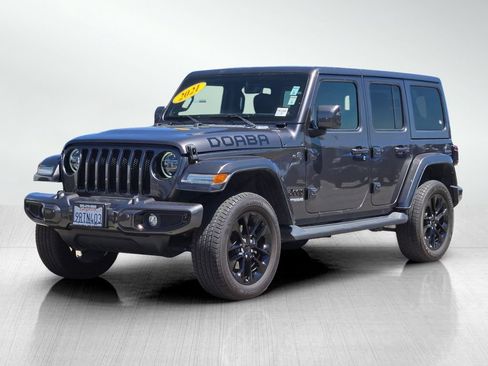 Used 2021 Jeep Wrangler Unlimited Sahara AWD/4WD image 8