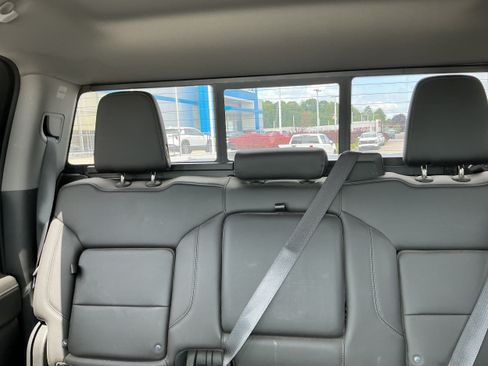 Certified 2020 Chevrolet Silverado 1500 RST w/ All-Star Edition AWD/4WD image 10