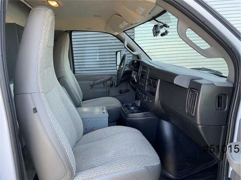 Used 2020 Chevrolet Express 3500 w/ Driver Convenience Package image 24