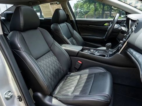 Used 2023 Nissan Maxima Platinum w/ Sport Mat Group FWD image 16
