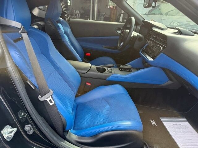 Used 2025 Nissan Z Performance w/ Floor Mat Package RWD image 11