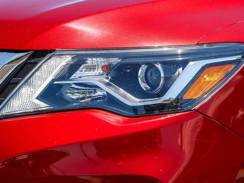 Used 2019 Nissan Pathfinder SV w/ Cargo Package AWD/4WD image 8