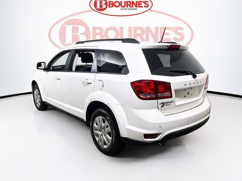 Used 2019 Dodge Journey SE image 6