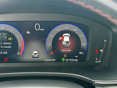 Used 2024 Acura Integra A-Spec image 12