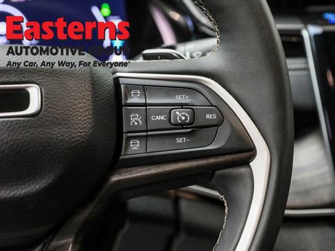 Used 2023 Jeep Grand Cherokee 4WD 4xe image 16