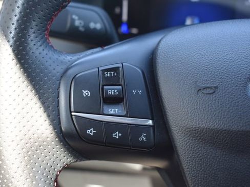 Used 2023 Ford Escape ST-Line AWD/4WD image 21
