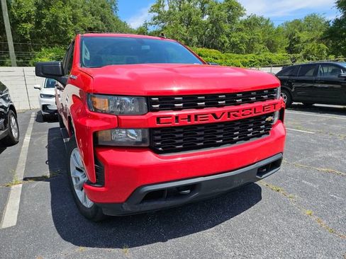 Used 2020 Chevrolet Silverado 1500 Custom w/ Custom Value Package RWD image 4