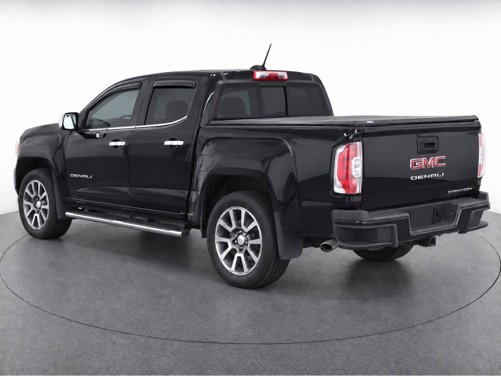 Used 2021 GMC Canyon Denali AWD/4WD image 3