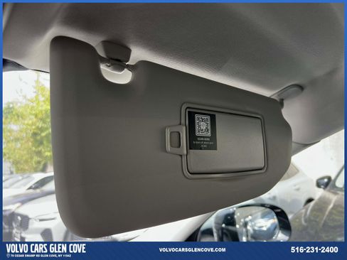 Certified 2025 Volvo XC60 B5 Core w/ Protection Package Premier image 33